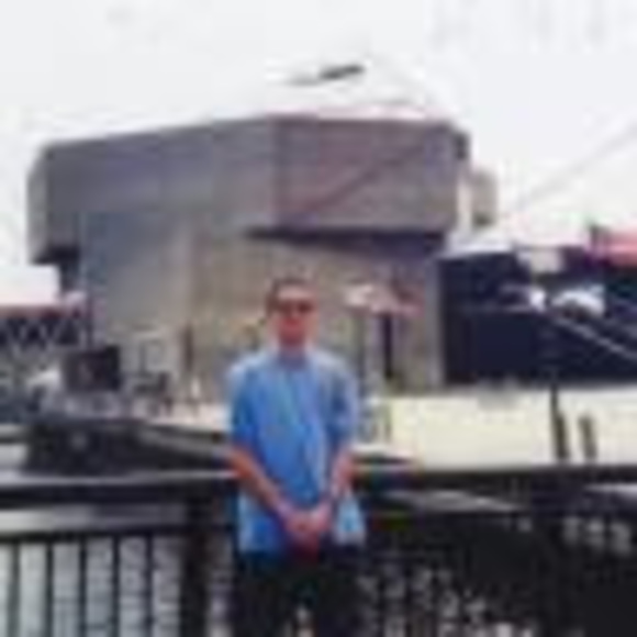 Meet your Posher, Justin - Picture 1 of 1